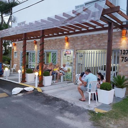 Hotel Pousada Girassol Matinhos Dış mekan fotoğraf